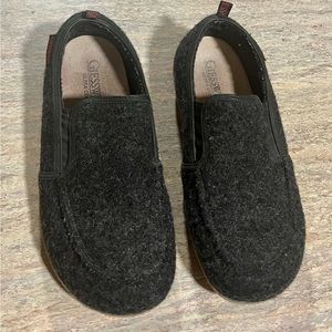 Giesswein slip on comfort shoes